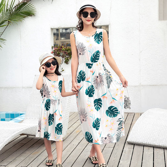 The Loom: Sun-Kissed Mother & Daughter Matching Beach Set