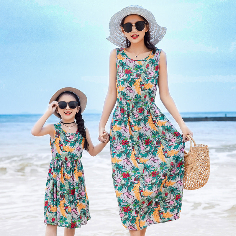 The Loom: Sun-Kissed Mother & Daughter Matching Beach Set